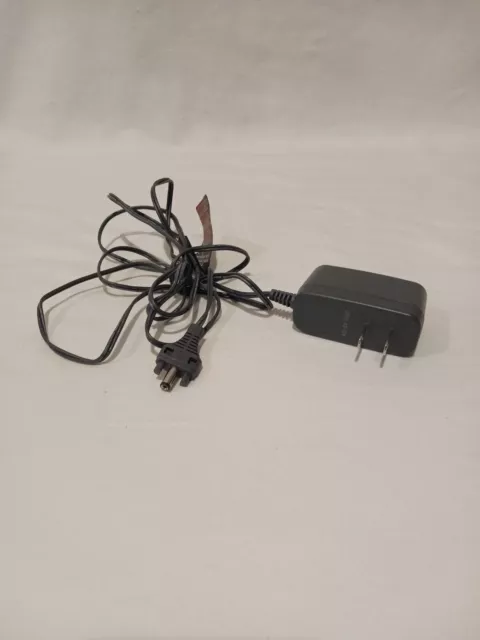 Black and Decker Genuine OEM Replacement Charger # 90593303