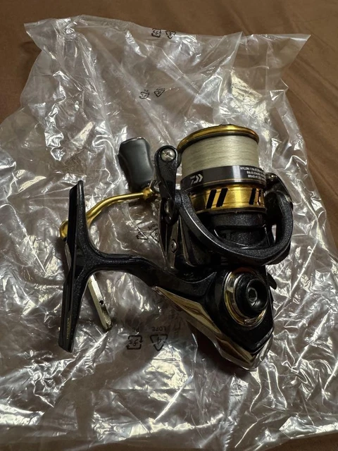 【美品】DAIWA LEGALIS LS 2500D Amazon.co.jp: DAIWA LEGALIS LT 2500D-XH Spinning Reel