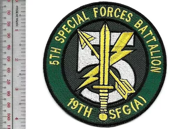 GREEN BERET US Army 19th Special Forces Group Airborne 5th SF Battalion ...