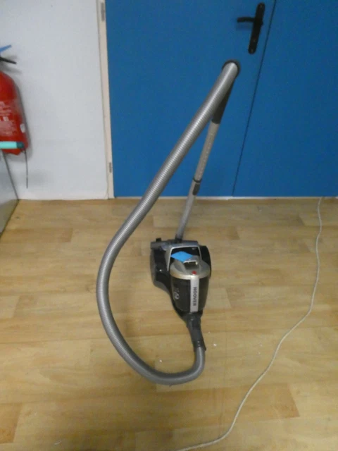 aspirateur traineau sans sac Hoover model breeze ( occasion , défaut )