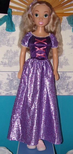 grande poupée raiponce