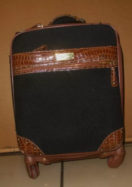 Samantha Brown Classic Brown Croc Embossed 26" Spinner Wheeled Upright Luggage
