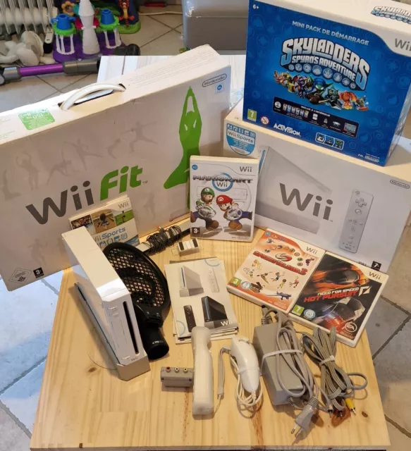 Enorme Lot Wii - Console en Boîte Originale avec nombreux Jeux et Accessoires