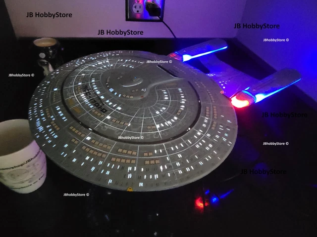STAR TREK: THE Next Generation USS Enterprise NCC-1701-D 1/1400 jeu d ...