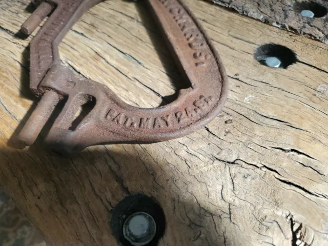 Vintage Antique Rusty Richards Wilcox Door Trolly Barn Door Roller Part 1881 3