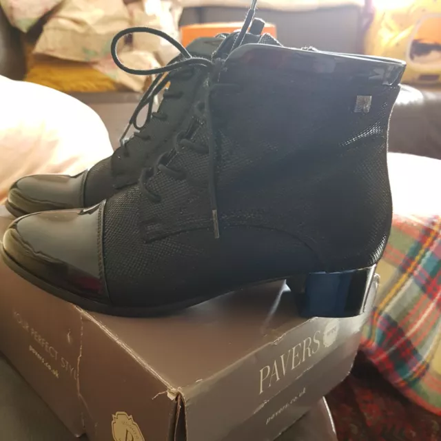 Pavers Ankle Boots Size 6.5 - 7 Wide