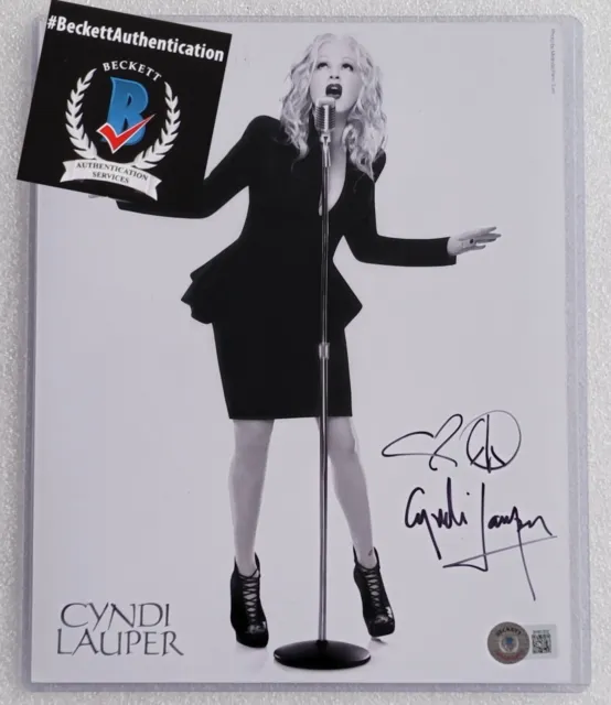 Cyndi Lauper Signed Photo Beckett Bas Coa Autographed 8X10 Pop Music Singer Auto