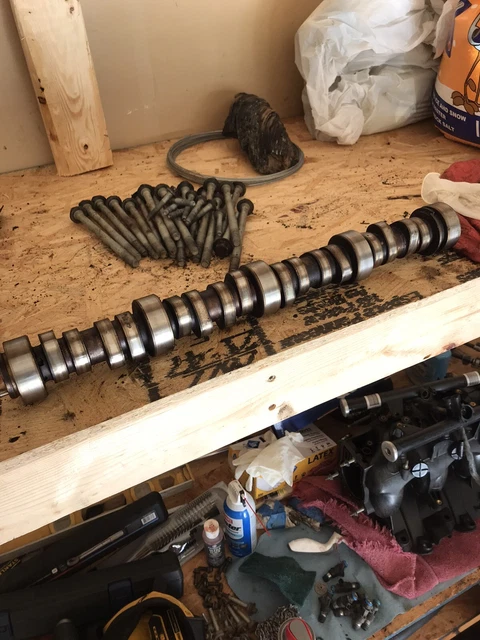 6.0 LQ4 stock camshaft, Valve Springs, Roller Lifters, And Push Rods