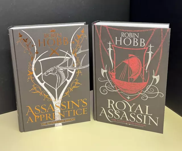 Assassin's Apprentice & Royal Assassin - Robin Hobb *SIGNED Illustrated Edition*