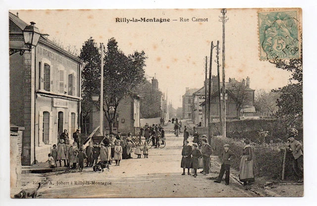 RILLY LA MONTAGNE  Marne CPA 51 belle animation rue Carnot café enfants