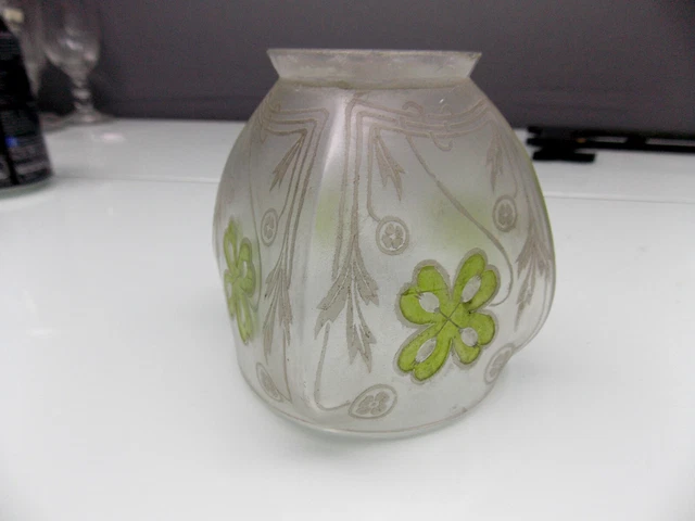 Ancienne Tulipe En Verre Art Nouveau Taillee Gravee