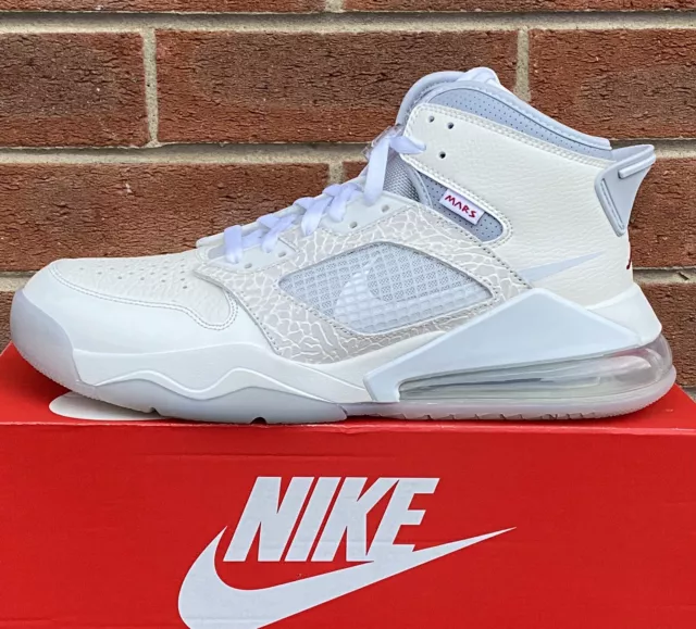 Mens jordan online mars 270
