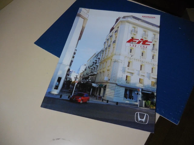 HONDA FIT Japanese Brochure 2003/12 GD3 GD4 L15A GD1 GD2 L13A HONDA FIT Japanese Brochure 2003/12 GD3 GD4 L15A GD1 GD2 L13A
