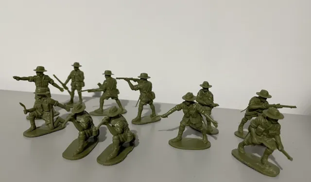 Vintage Airfix Plastic Soldiers Australian Infantry X11 1:32
