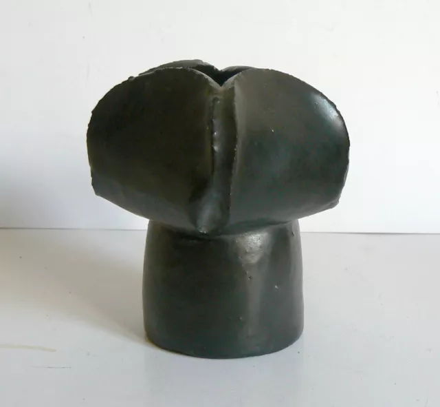 Barbara & Gisbert Haberland Keramik Schwarze Gebaute Vase Studiokeramik