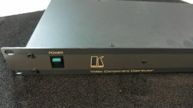 Kramer Video Component Distribution Amplifier - Model VM1042 2