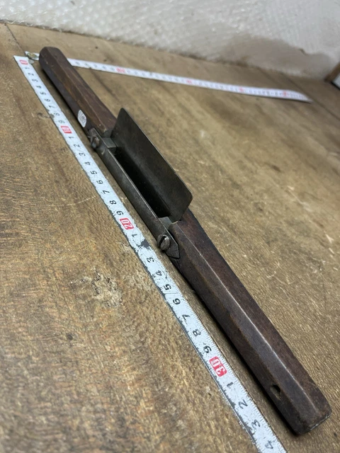 Ancien Rabot En Bois Et Laiton Pour Menuisier - Outil Art Populaire