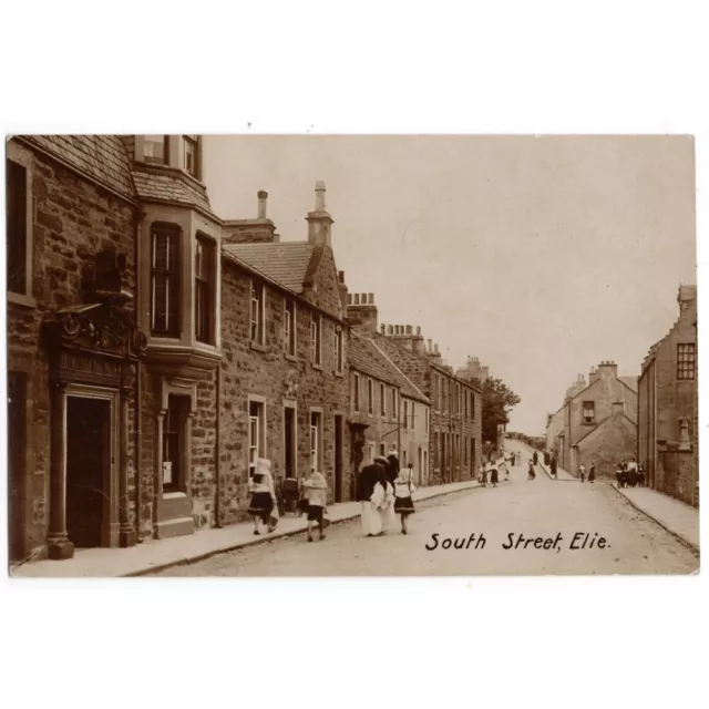 ELIE South Street, Fife RP Postcard Unused