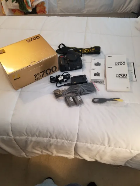Nikon D700 12.1 MP  FX-Format CMOS Digital SLR Camera with 3" LCD (Body Only)