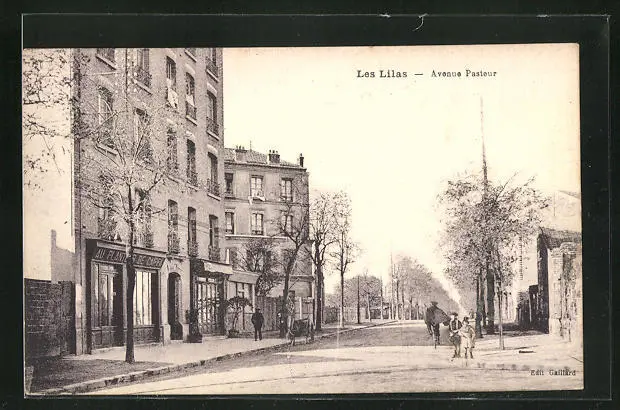 CPA Les Lilas, Avenue Pasteur, vue de la rue