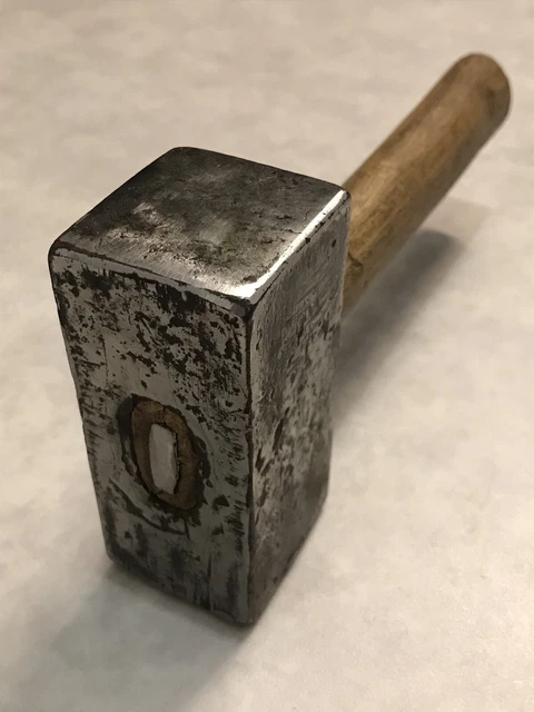 Ancien Marteau De Menuisier - Manche Bois 22,5 Cm - Tête Acier - Outil Main Vintage