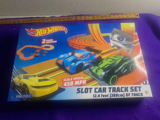 Hot wheels slot car track set 15.4 on sale