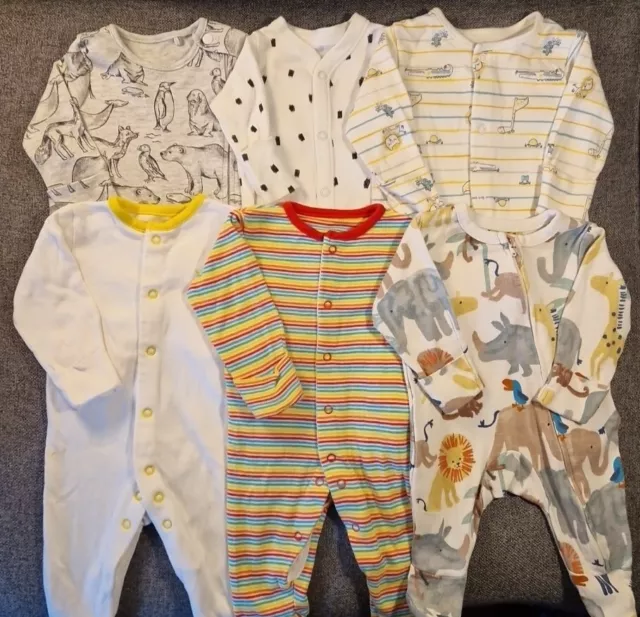 Unisex Baby Sleepsuit Bundle Newborn 7.5-10lb babygrow Zip Up Animals (198)