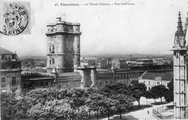 *7298 cpa Vincennes - the old castle, interior view