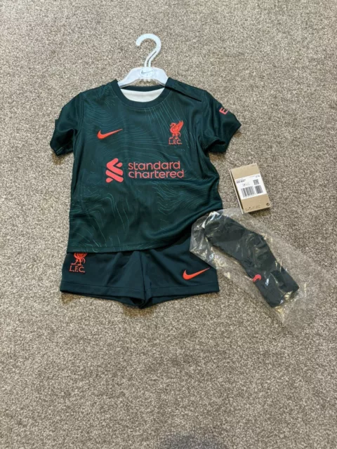 NEU Nike Liverpool 2022-23 Baby Kinder Fußball 3. Kit 12-18 Monate neu mit Etikett