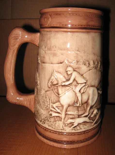 1970s Duncan Ent FOX HUINTING Hunt Scene Tall 7" Mug Raised Design Hounds Horses