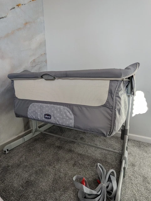 Chicco Next 2 Me Dream Bedside Crib Baby Cot - Luna from birth 0+