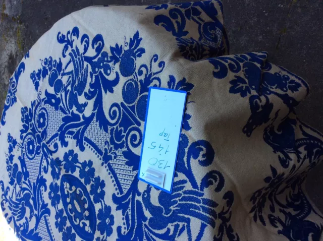 Tapete antiguo Más De 100 Ańos Camilla O Similar