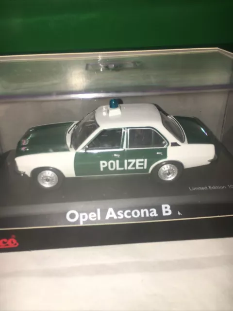 Schuco 1975 Opel Ascona B 1.6 Polizei Vert/Blanc Ltd Édition 1/43 État Neuf 2