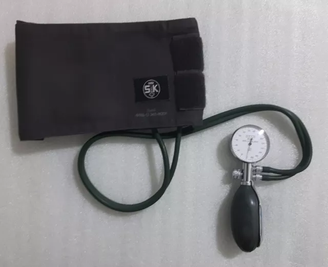 Altes Blutdruckmessgerät Erka  BUND
