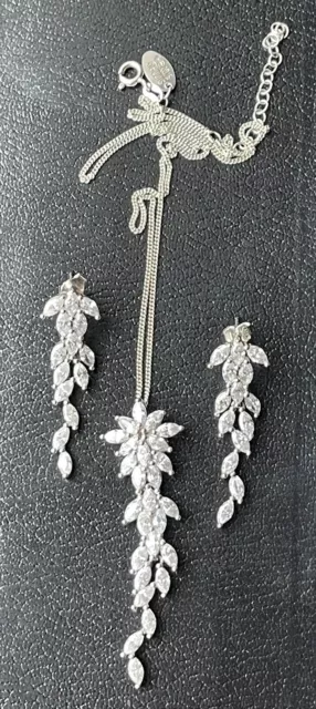 Wh samuels deals earrings
