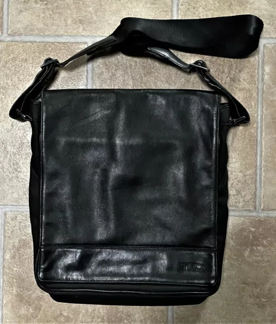 Tumi Men's Leather and Nylon Crossbody Messenger Bag Model 4385DT3 