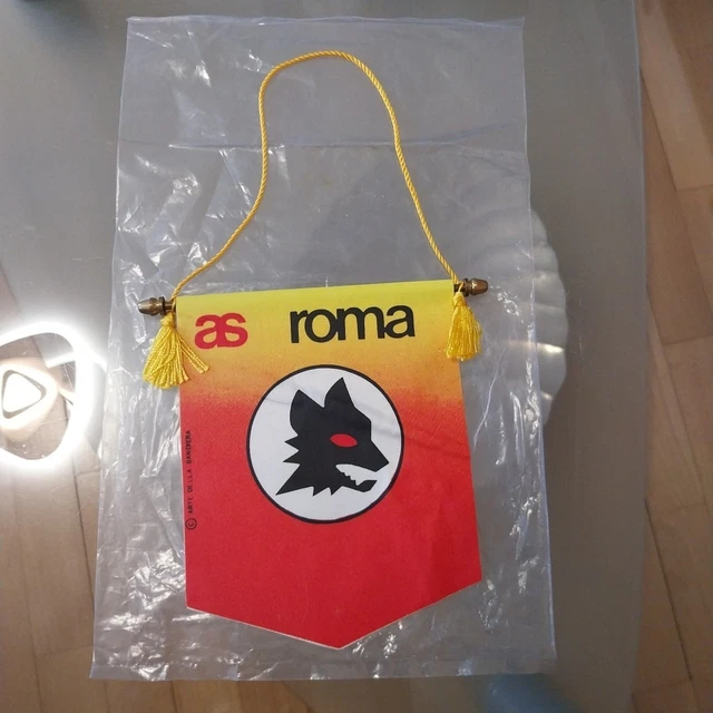 Gagliardetto Ufficiale AS Roma - 14x17 Cm, Prodotto Licenziato, Per Tifosi E Collezionisti