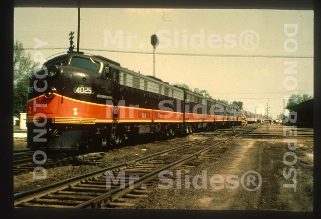 Duplicate Slide IC Illinois Central E8A 4025 & 3 W/Passenger Train