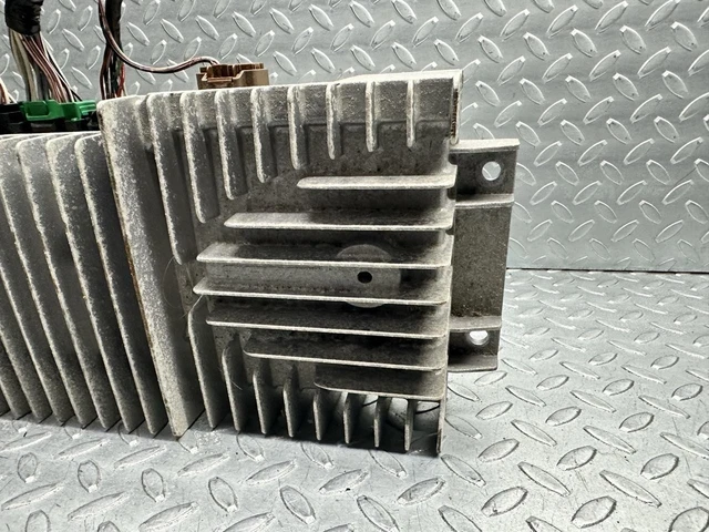 4 Pi R2 PIÈCE AMPLIFICATEUR AUTORADIO Mazda Cx-7 2e Série R2 OE EH4466920 Usagé ...