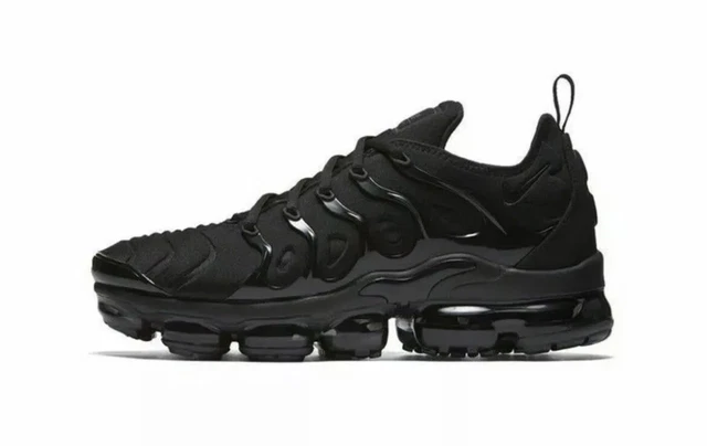 Air vapormax plus online fuchsia/black men's shoes