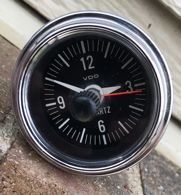 Peterbilt Clock VDO PETERBILT DASH Clock 12V/24V Freightliner Kenworth International ...
