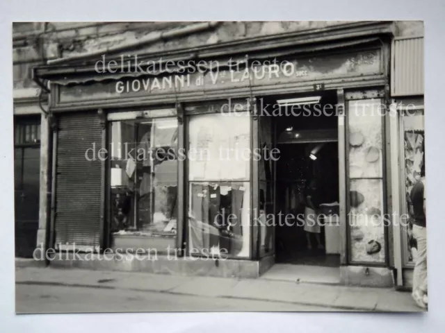 TRIESTE Piazza Cavana negozio GIOVANNI di V. Lauro vecchia foto