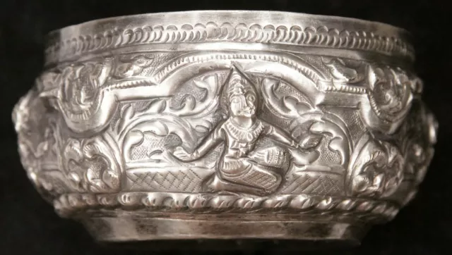 Antique Vintage Burmese Thai Repousse 650 Silver Thabeik Bowl Water Offering Old