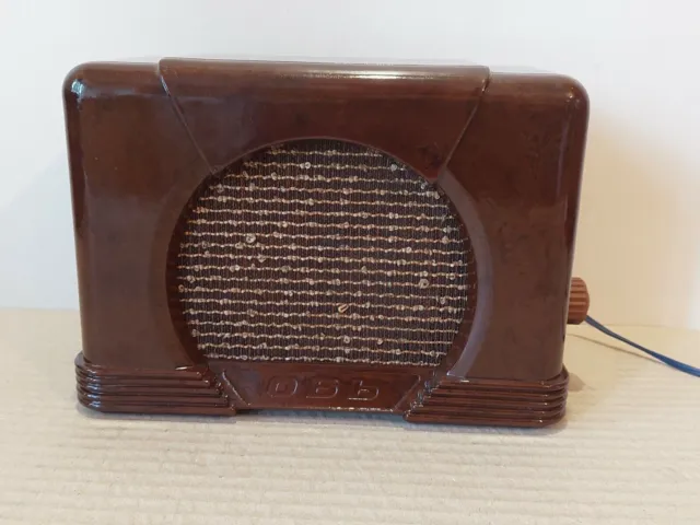Altavoz de radio de carbolita soviético vintage Ob . URSS en funcionamiento...
