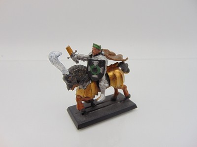 CITTADELLA F4 Men at arms Spadaccino cavaliere uomo WARRIOR IN METALLO WARHAMMER Figura fuori catalogo 