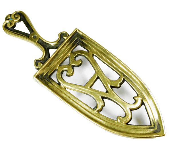 Iron Sad Solid Brass Antique Vintage Cast Handle Flat Trivet Heart Shape Ornate