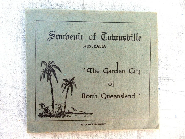 Vintage  Souvenir  Townsville  Garden  City Of Nth. Qld  View  Folder     [391A]
