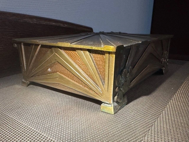 Ædel Malm, caja de cigarros Art Deco, bronce, 1940