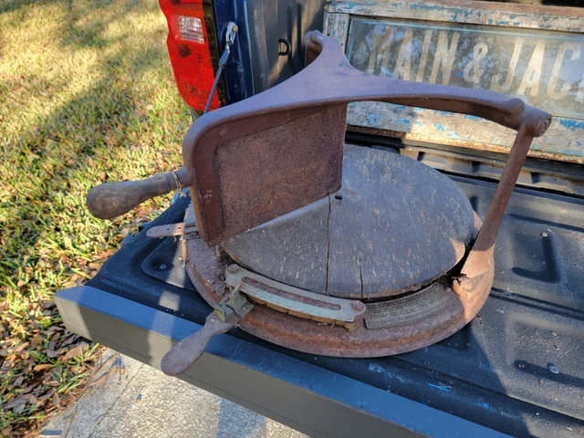 Antique Computing Scale Co 1900’s Cheese Wheel Cutter Butcher Knife Block Dayton Antique Computing Scale Co 1900’s Cheese Wheel Cutter Butcher Knife Block Dayton
