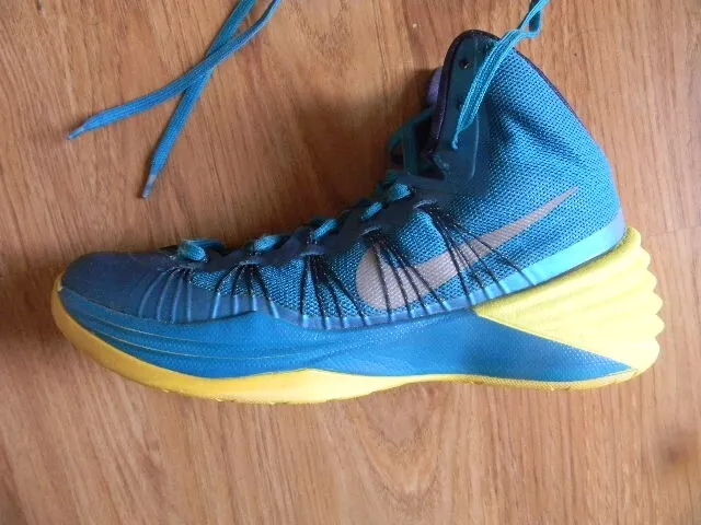 Nike Hyperdunk Basketball Shoes Men Size Us 8.5 Excellent Condition